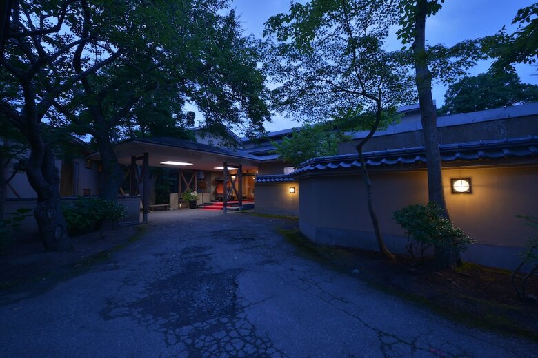 Unaginoyu No Yado Takuhide