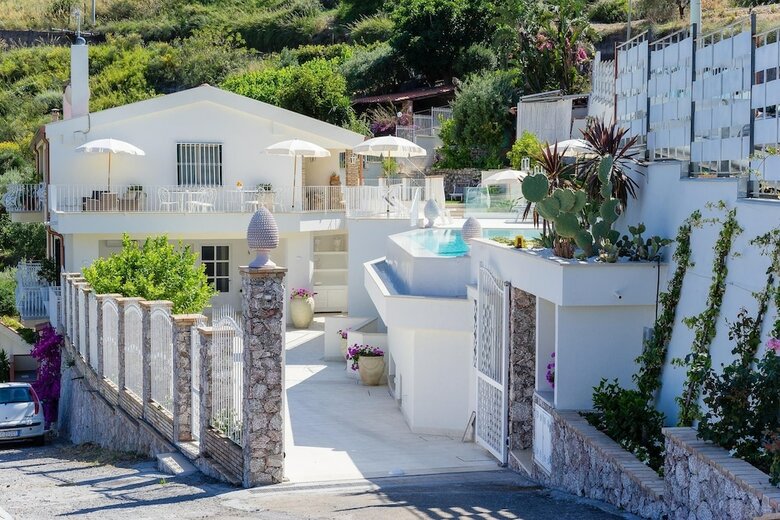Hotel Sciccosa Guest House
