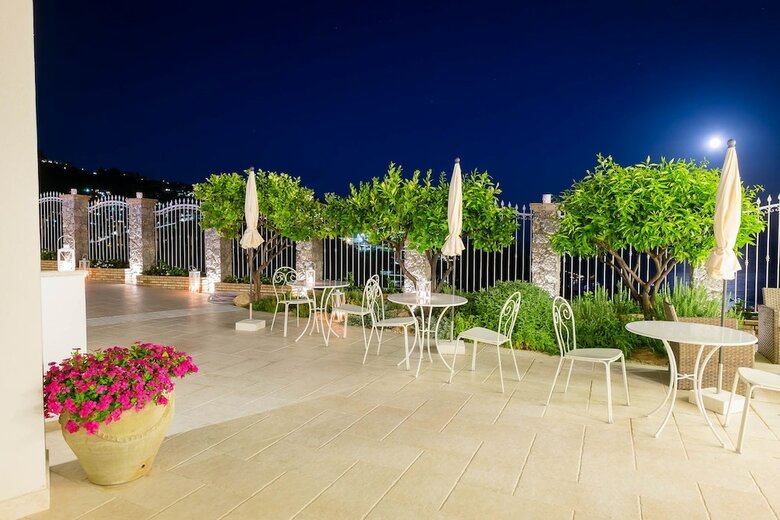 Hotel Sciccosa Guest House