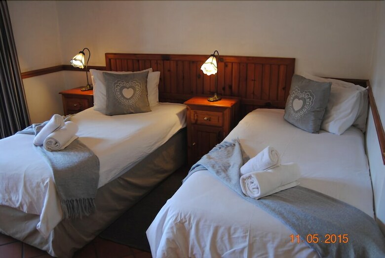 Hotel Oakwood Lodge