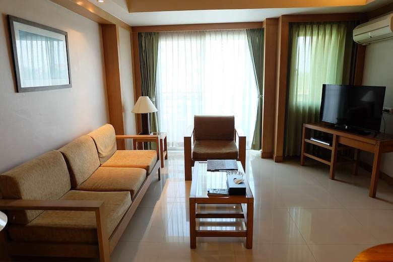 Hotel Green Mansion & Service Apartment