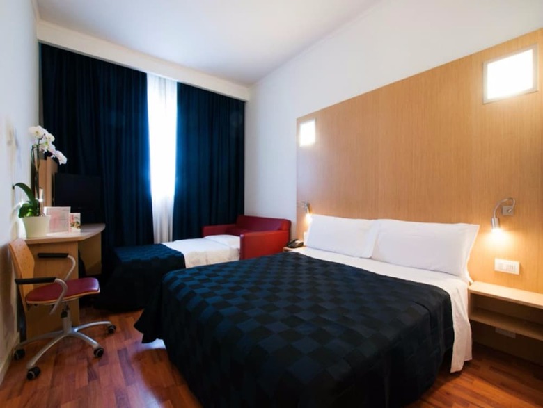 Hotel Ramada Encore By Wyndham Bologna