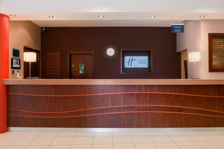 Holiday Inn Express Hotel Dublin Airport
