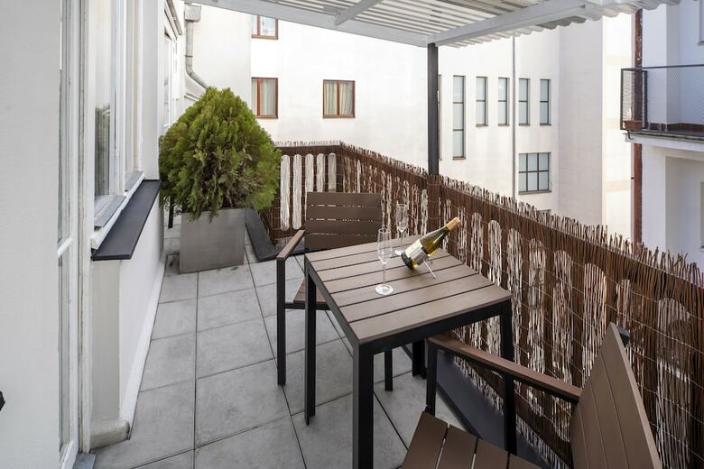 Hostal New Town - Apple Apartments