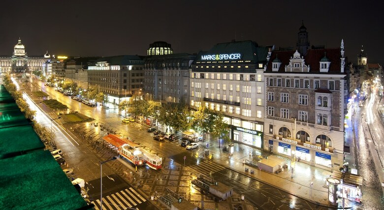 Hostal New Town - Apple Apartments