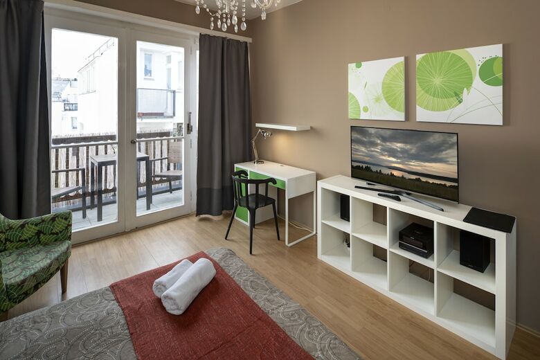 Hostal New Town - Apple Apartments