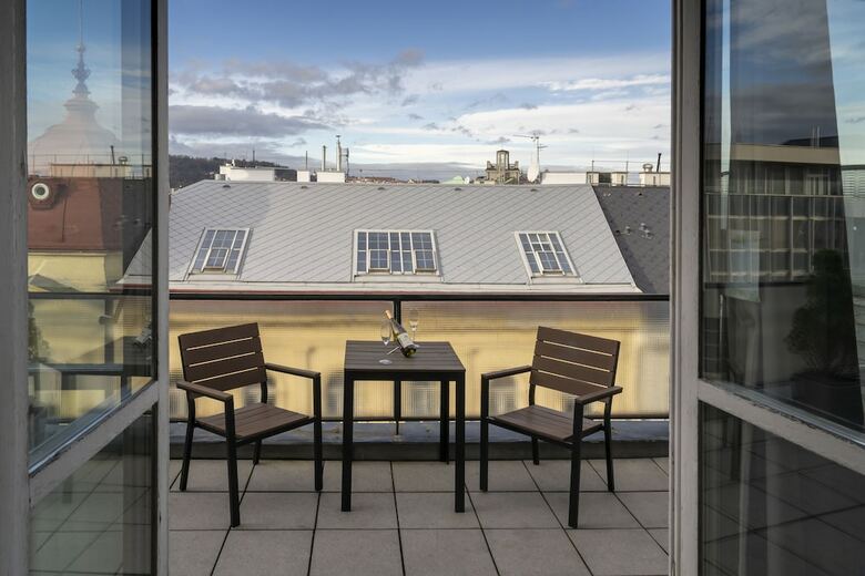 Hostal New Town - Apple Apartments