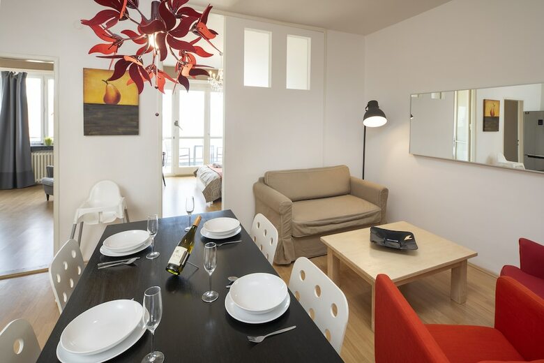 Hostal New Town - Apple Apartments