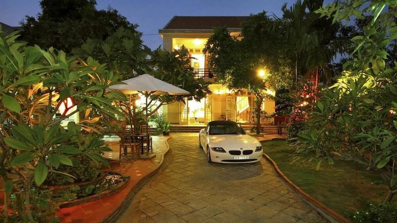 Hotel Strawberry Garden Homestay