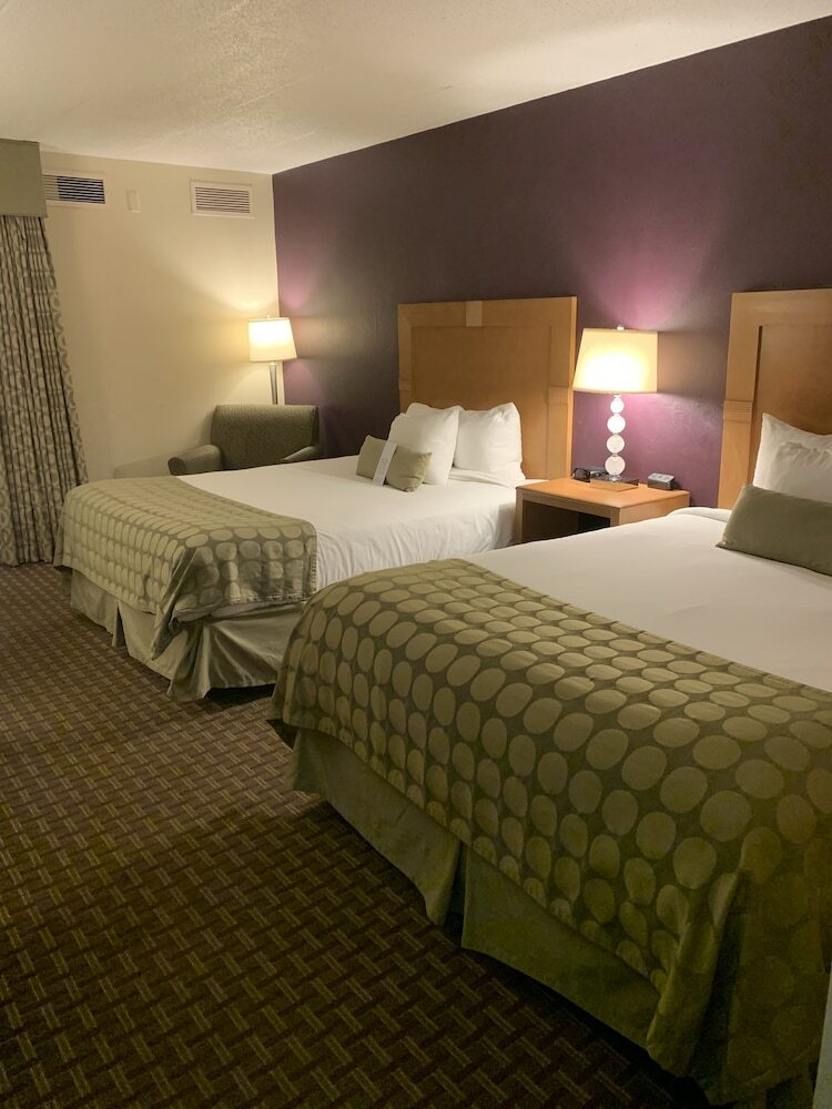 Hotel Ramada By Wyndham Marquette