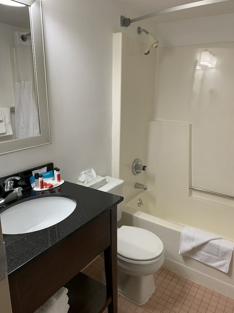 Hotel Ramada By Wyndham Marquette