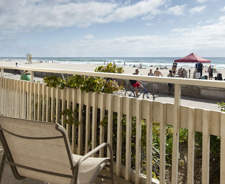 Blue Sea Beach Hotel