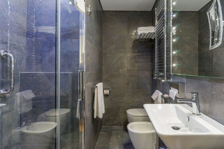 Hotel Les Diamants Spanish Steps Suite