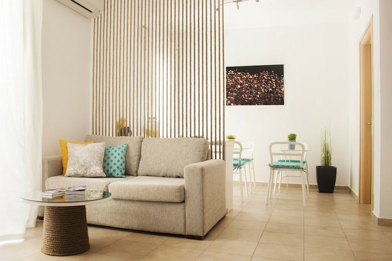 Aparthotel Krinis Apartments