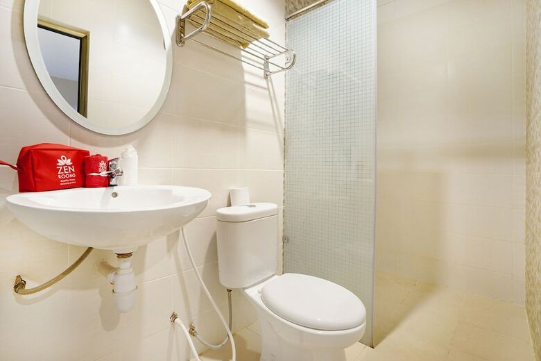 Hotel Zen Rooms Near Teluk Tering