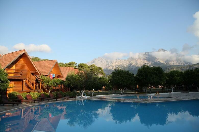Woodline Hotel