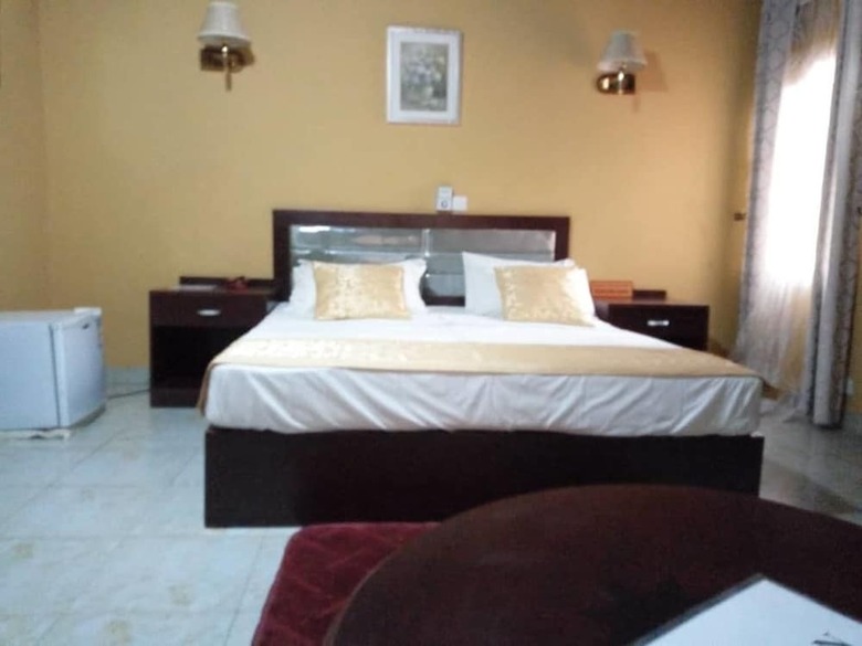T.s. Hotel