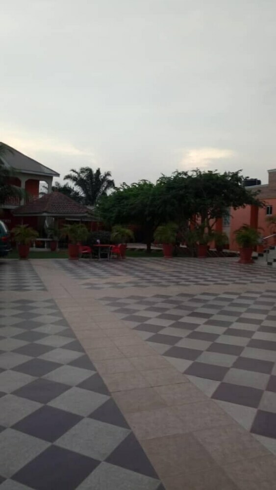 T.s. Hotel
