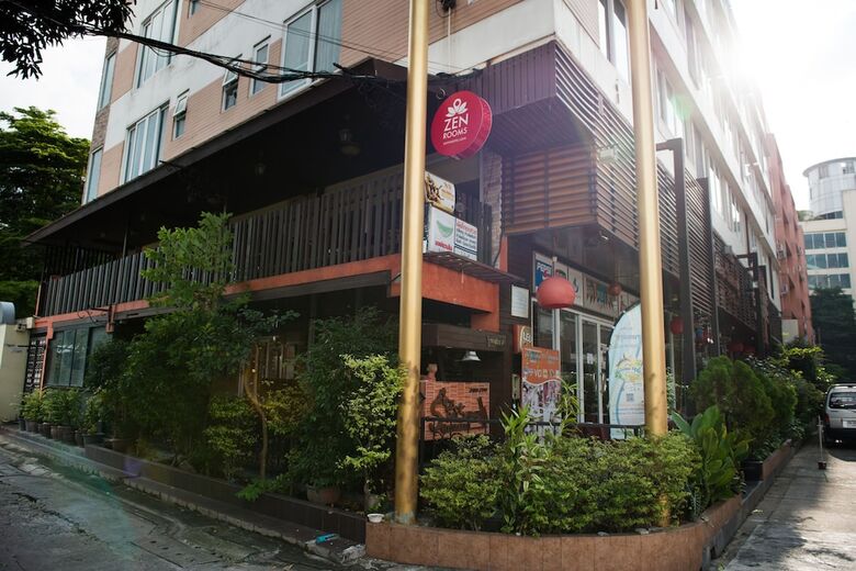 Hotel Zen Rooms Sukhumvit 71
