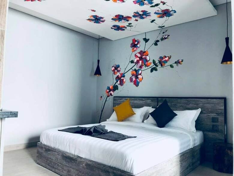 Urbano Hotel By Roots