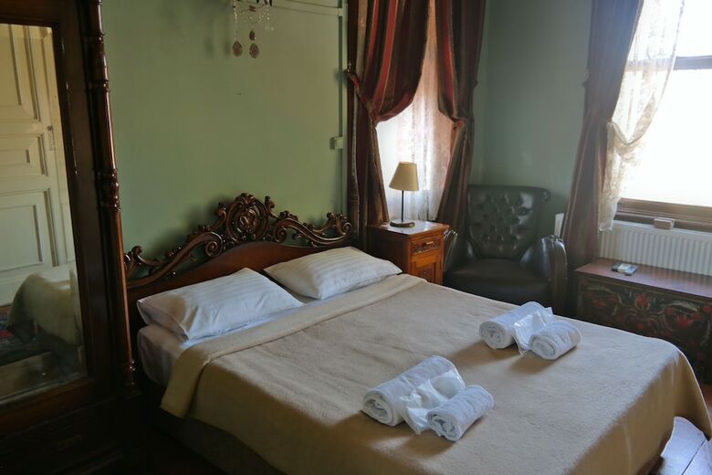 Anastasia Meziki Hotel
