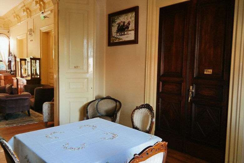 Anastasia Meziki Hotel