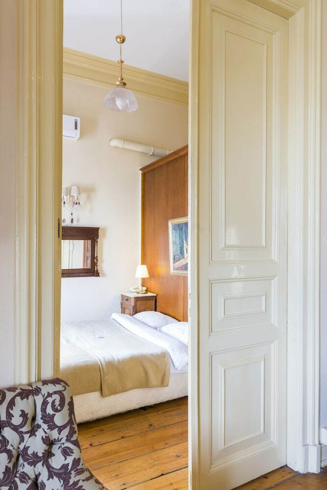 Anastasia Meziki Hotel