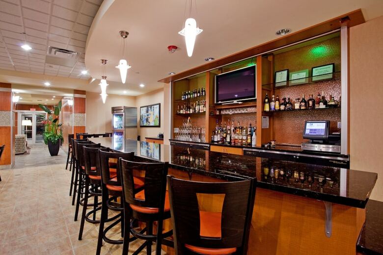 Holiday Inn Hotel & Suites Williamsburg-historic Gateway