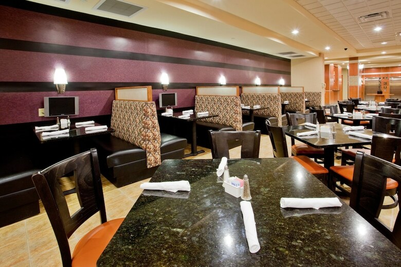 Holiday Inn Hotel & Suites Williamsburg-historic Gateway