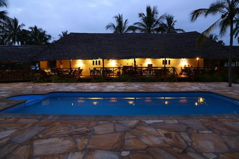 Hotel Kijongo Bay Beach Resort