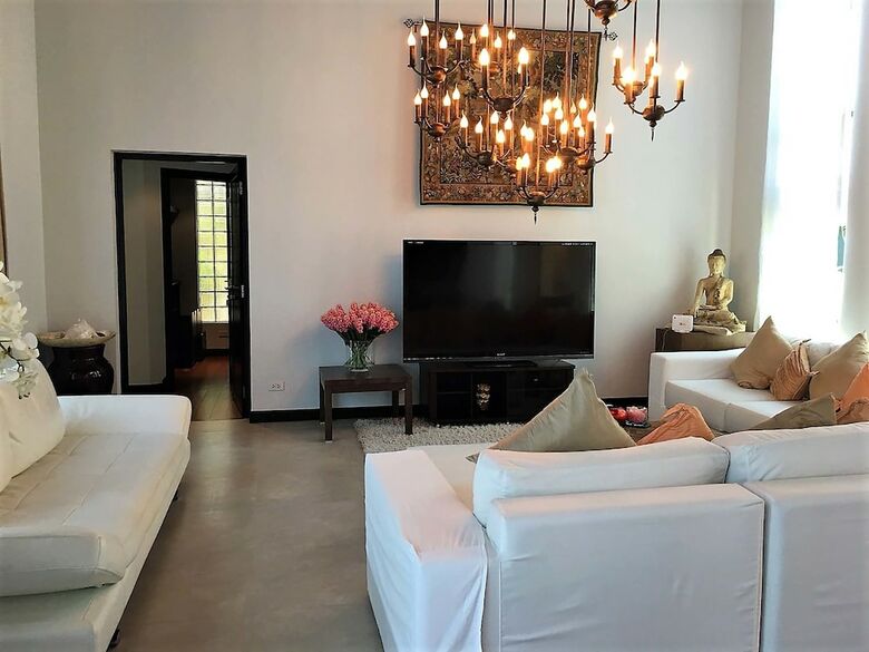 Private Pool Villas Phuket - Mandala Arnalia