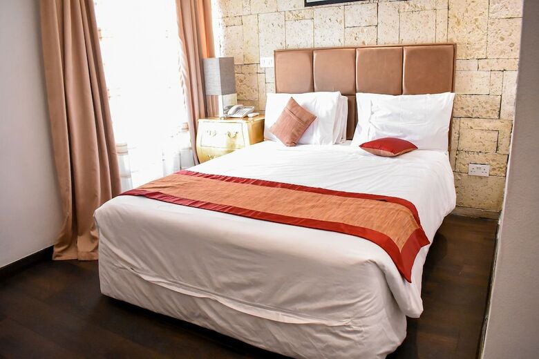 Sun Heaven Hotel & Resort V/i