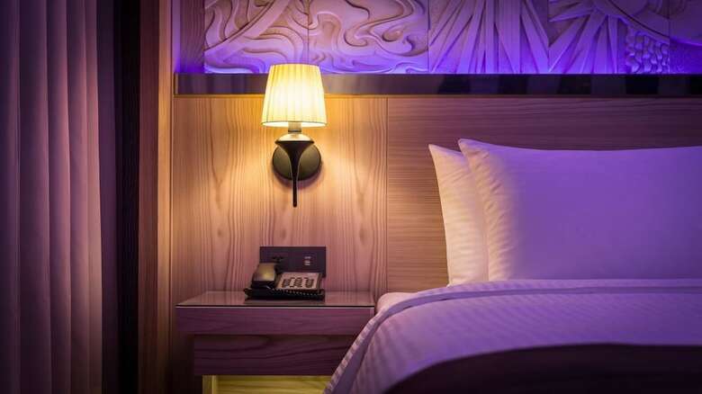 Moving Star Hotel