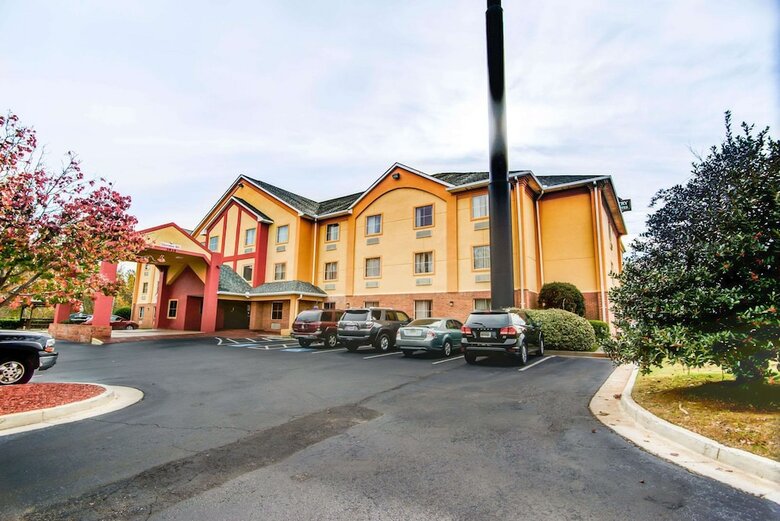 Motel Comfort Inn & Suites Macon North I-75