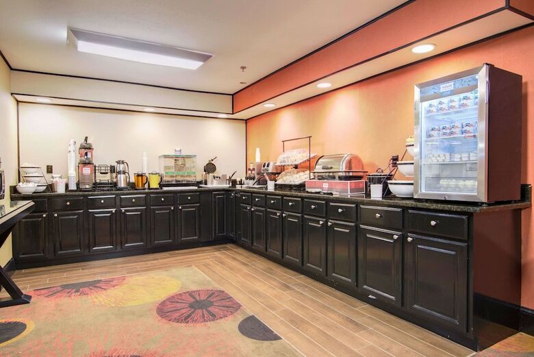 Motel Comfort Inn & Suites Macon North I-75