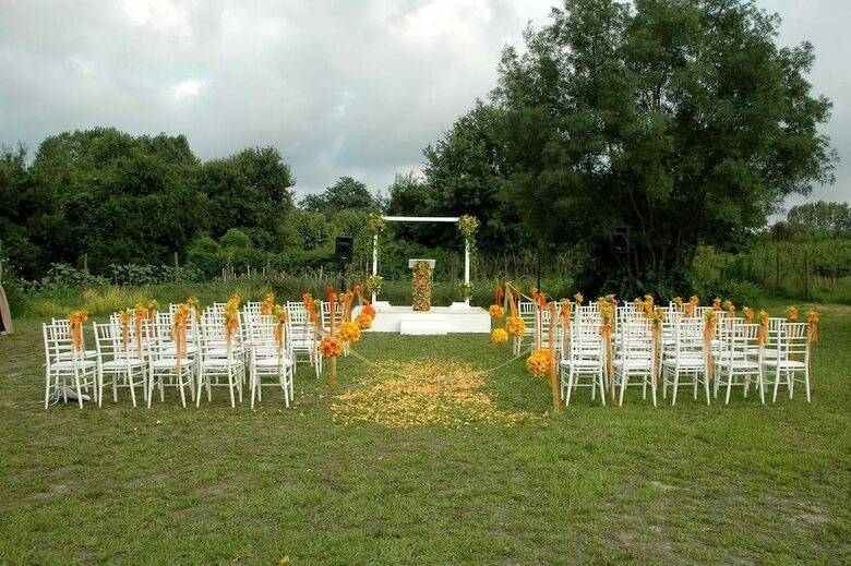 Hotel Village Park Resort And Spa Otel
