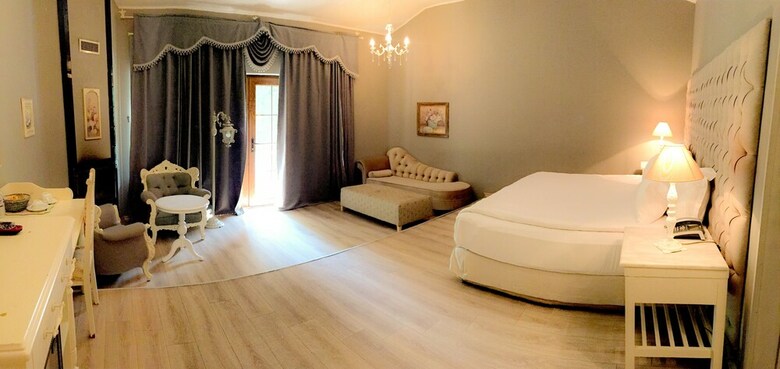Hotel Village Park Resort And Spa Otel
