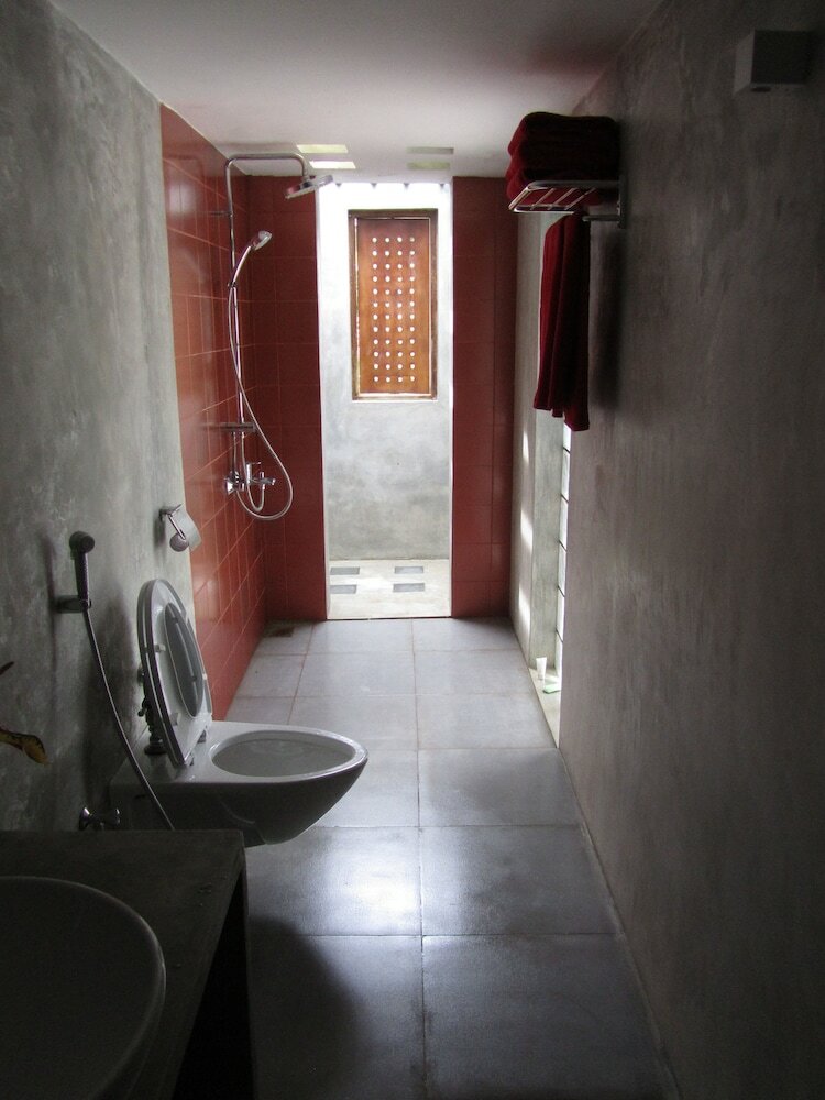 Hotel Isana Beach House