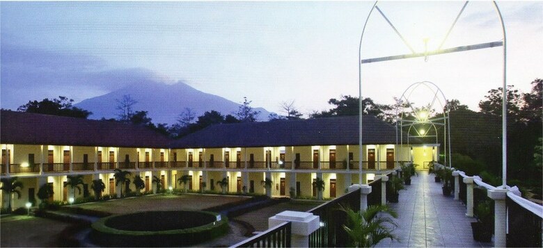 D'emmerick Salib Putih Hotel Salatiga