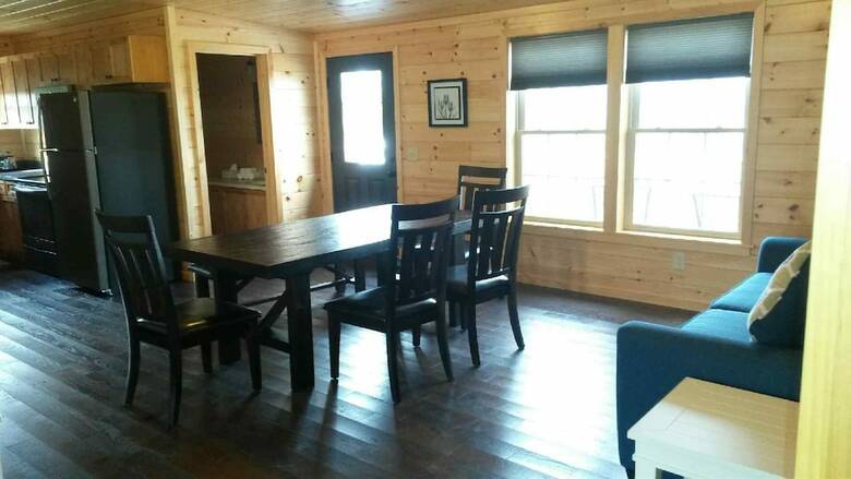 Single Island Shores