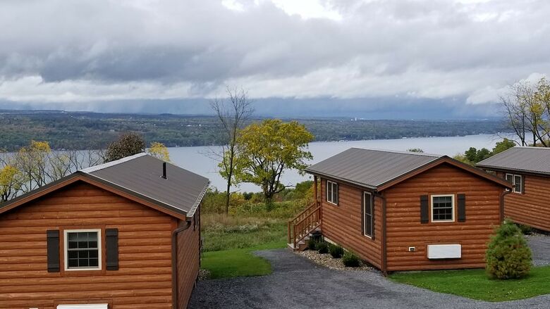 Single Island Shores