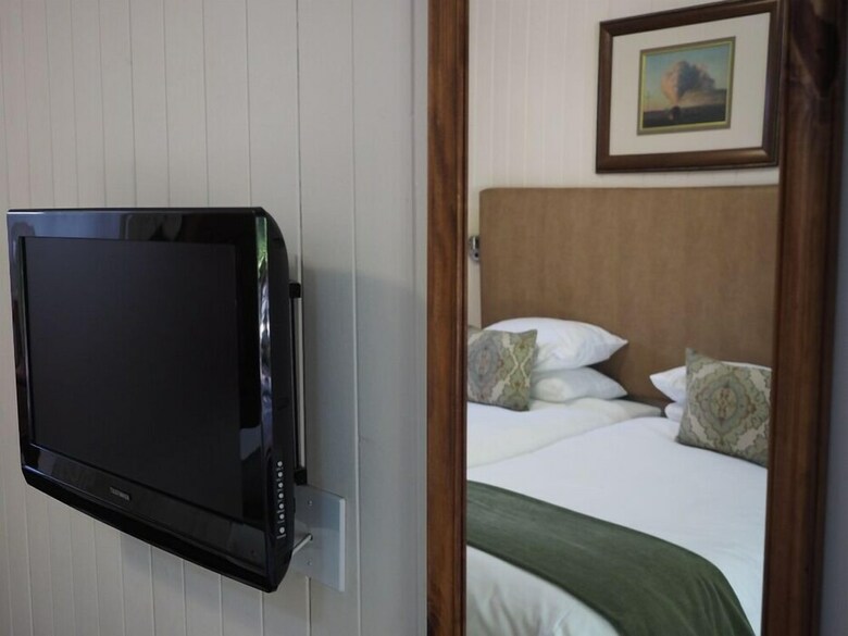 The Graywood Hotel