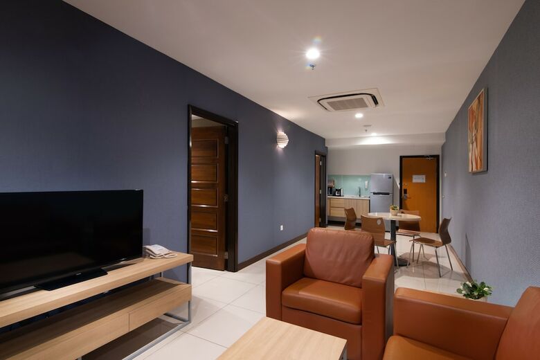 One Pacific Hotel & Serviced Apartments