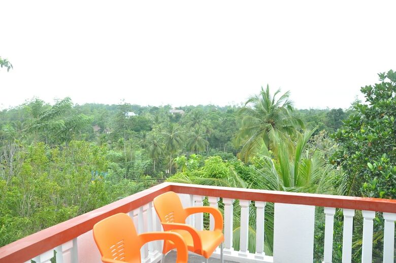 Hotel Kurumba Hills