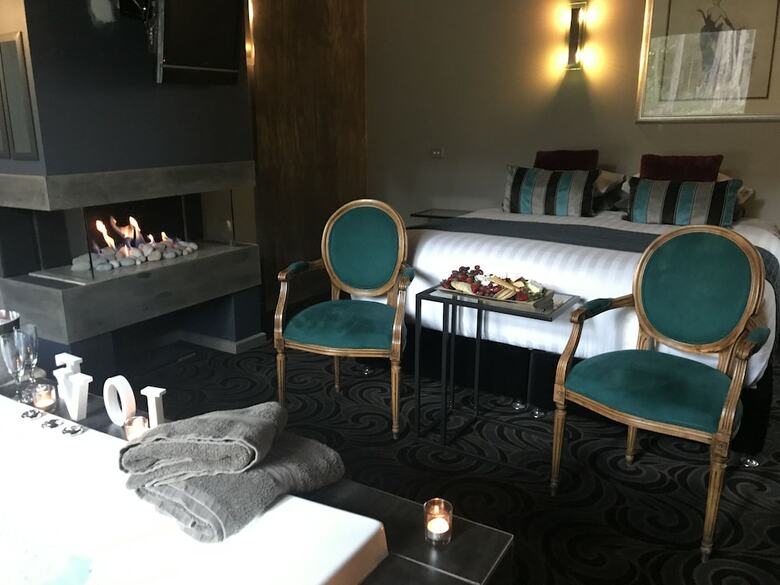 Hotel Spa Suites At Raven