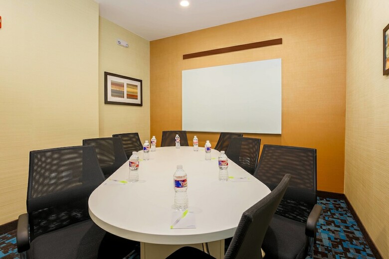 Hotel Fairfield Inn & Suites Alexandria