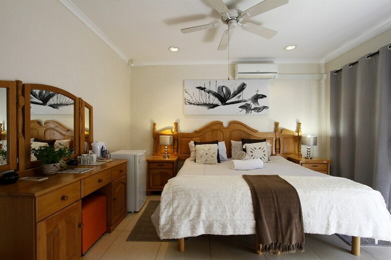 Hotel La Dolce Vita Guest House