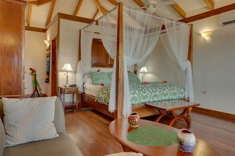 Hotel Belizean Dreams Resort