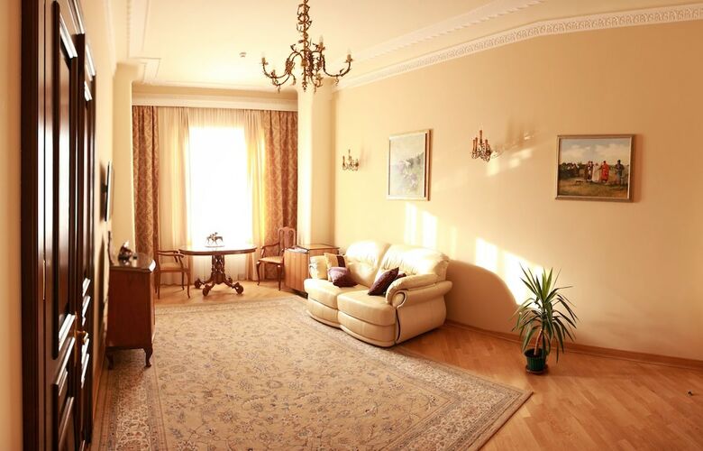 Hotel British Club Lviv