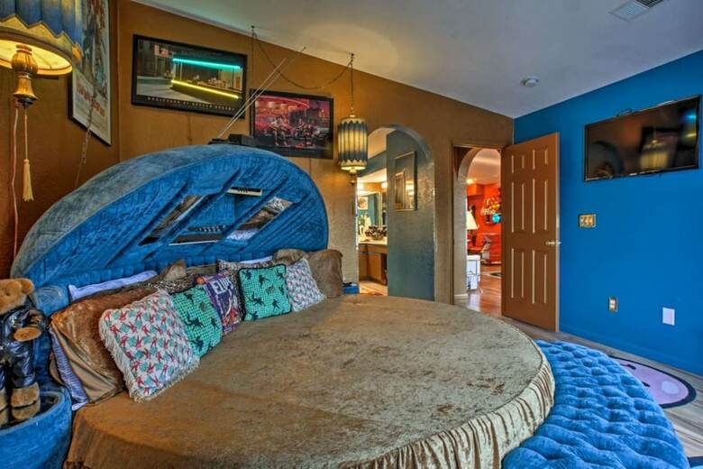 King Condo At Holiday Hills